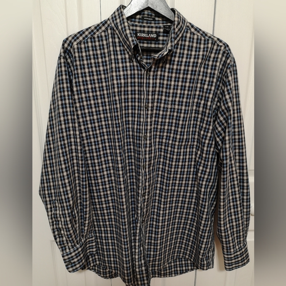 Kirkland Signature Men's Blue/Light Grey Plaid Non-Iron Shirt Size Large